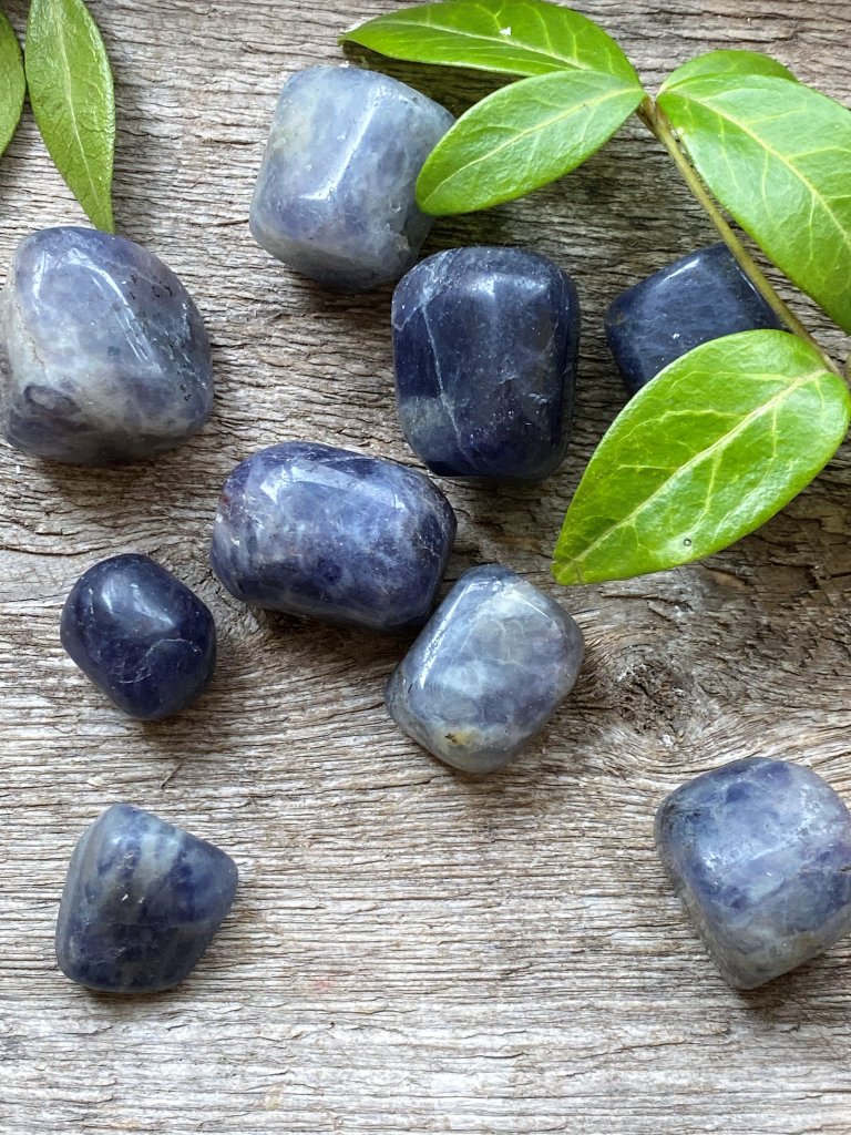 Rumpuhiottu Ioliitti 2-3 cm