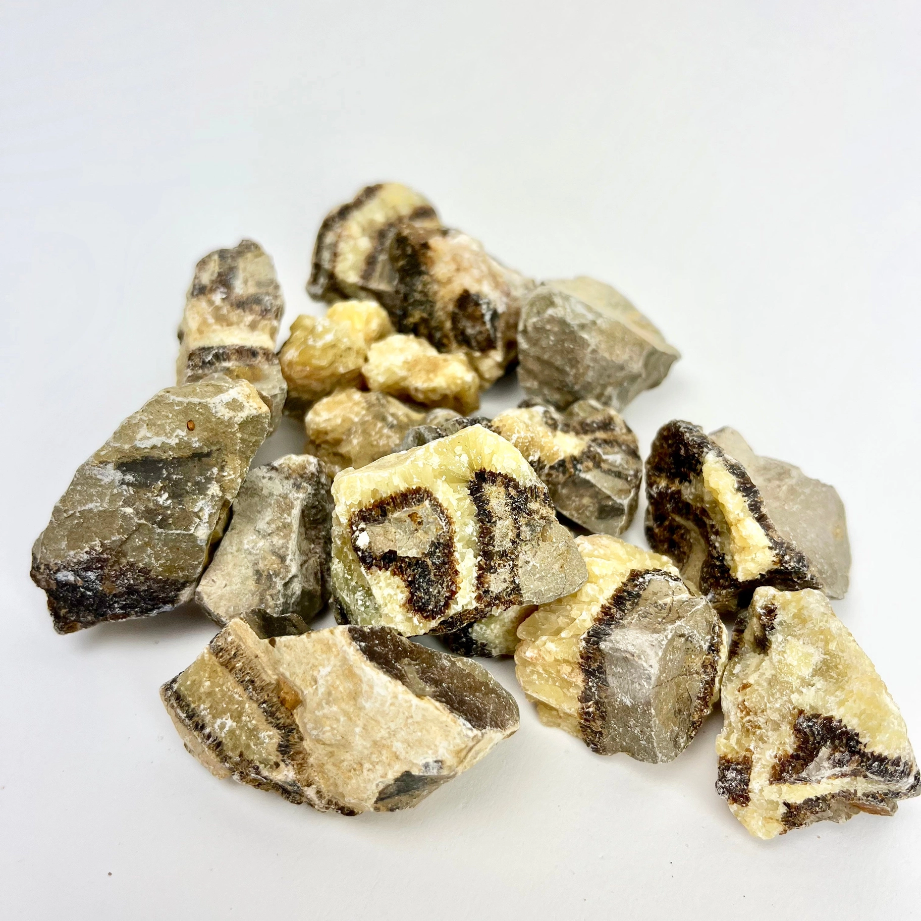 Raakakivi Septarian Dragon Stone 25-40mm