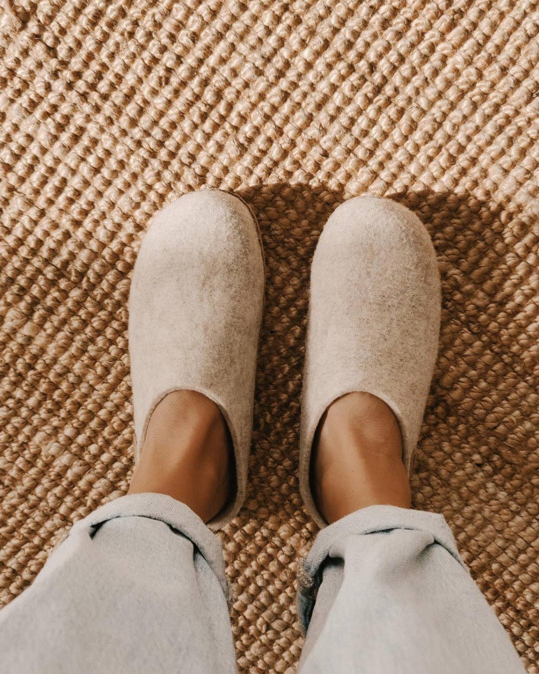 Lampaanvillatohvelit - beige, nahkapohja