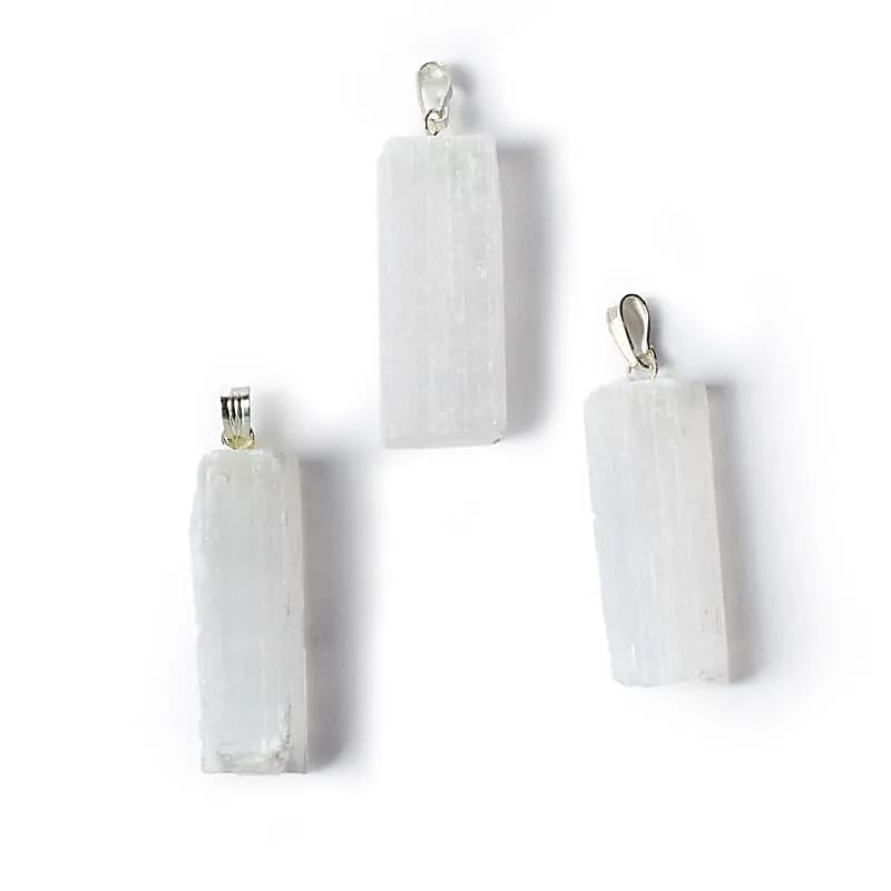 Riipus, raakakivi Seleniitti n. 4cm