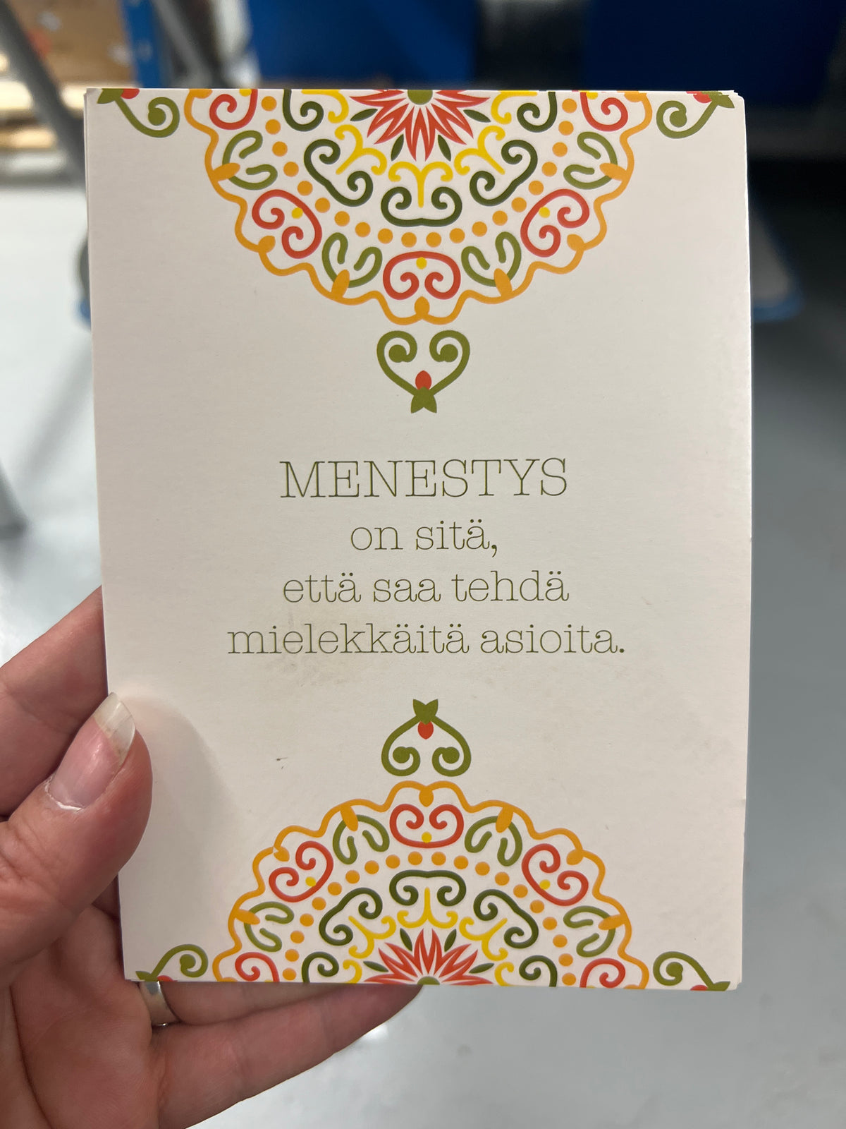 Mietelause-postikortti Menestys