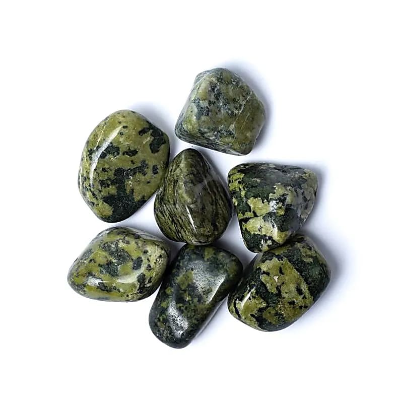 Rumpuhiottu Nephrite Jade L-koko 4-6cm