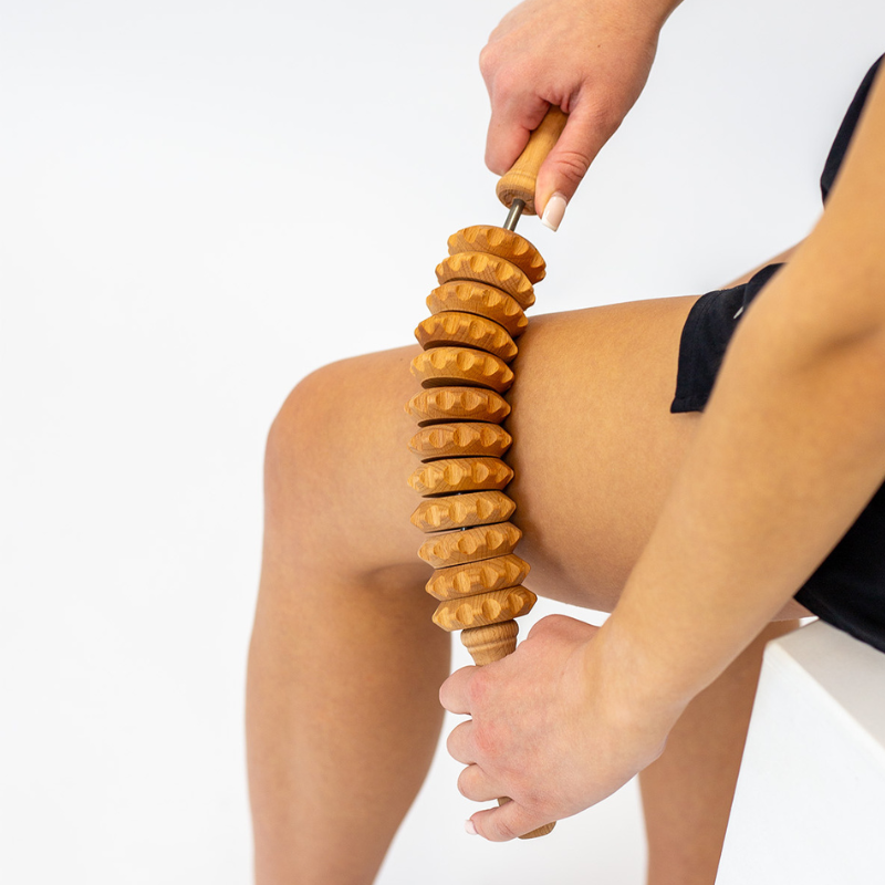 Akito puinen rullahieroja