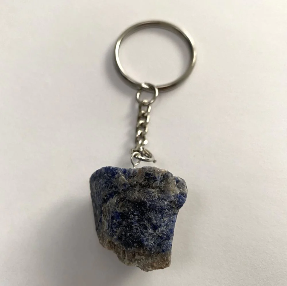 Avaimenperä, raakakivi Sodaliitti