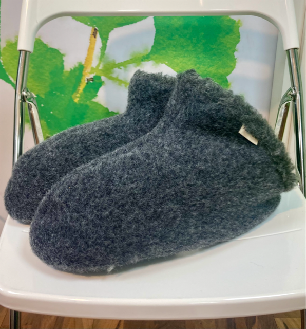 Tossut Slip-on Felted Tummanharmaa