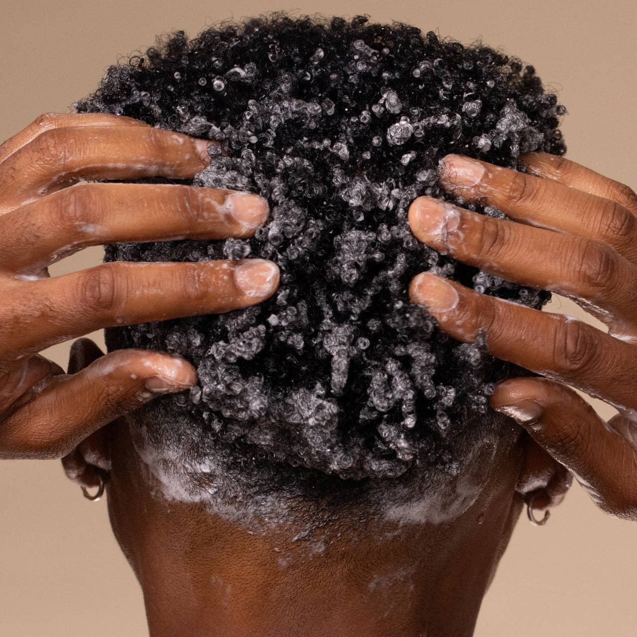 Moisturizing Coconut Oil Shampoo 355ml