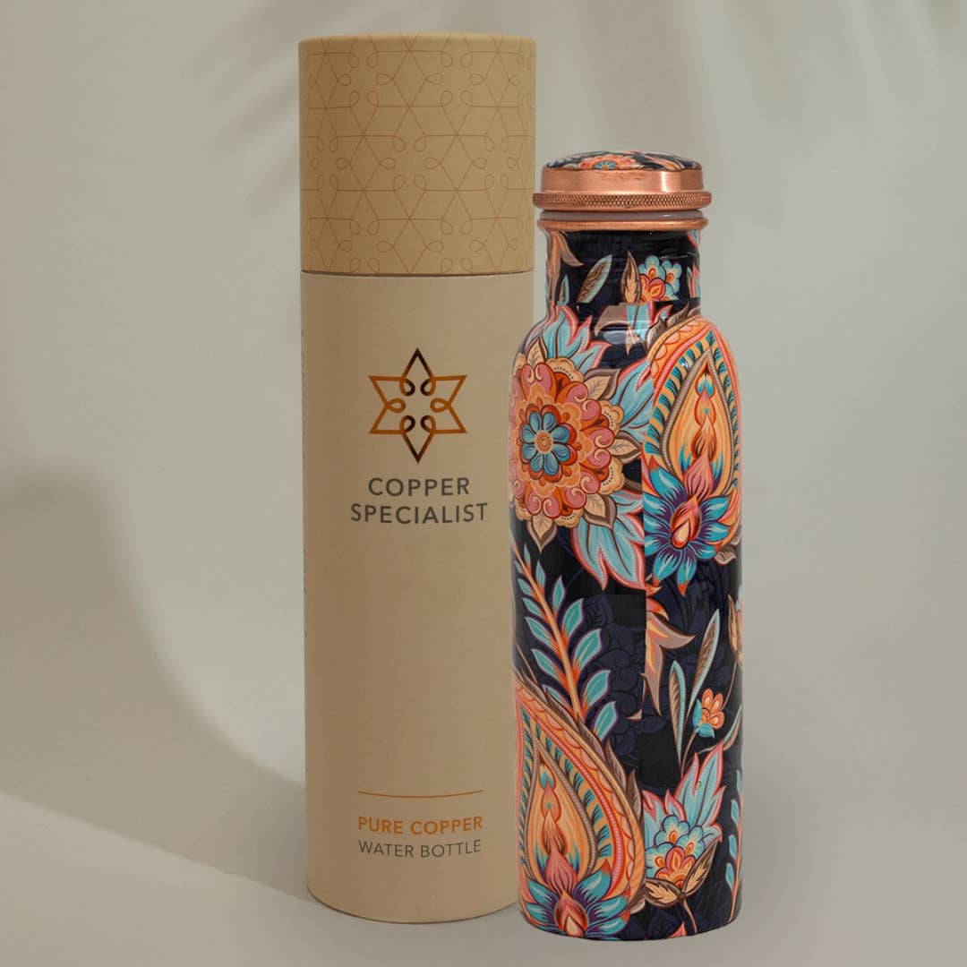 Vattenflaska i ren koppar med blommigt mönster ± 750 ml